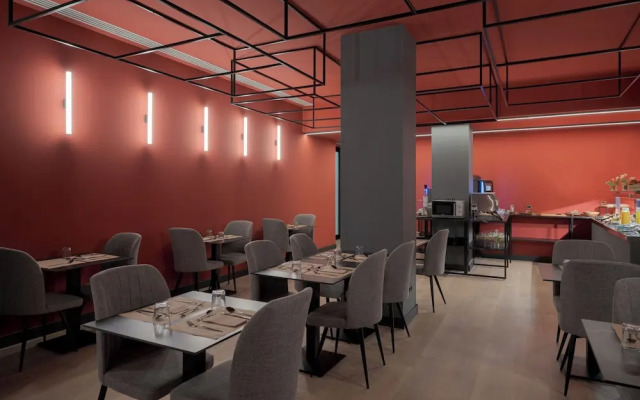 Hotel LIVVO La Escarlata