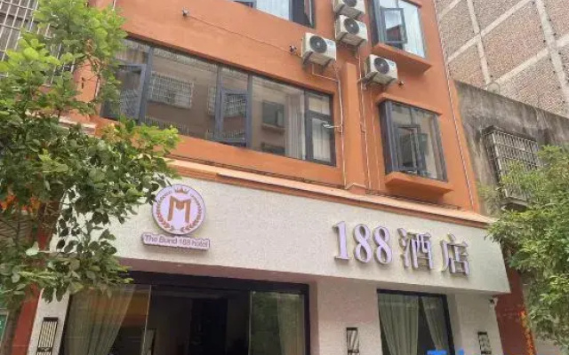 Qujing 188 Hotel (The Bund)