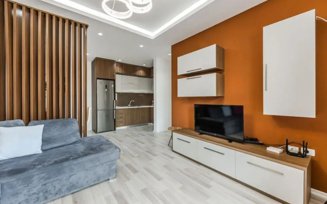 Beachside Modern Apartment