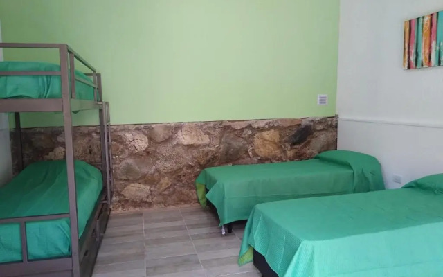 Nomades Hostel