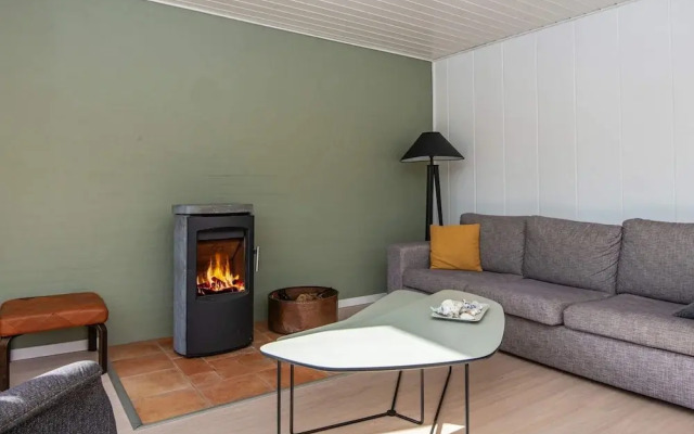 6 Person Holiday Home in Logstor