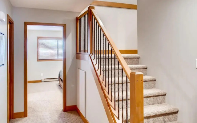385 Moonshine Crescent by Okanagan Premier