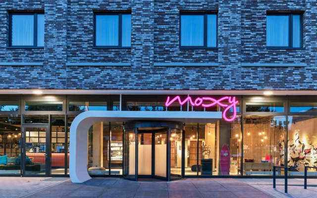 Moxy Hamburg City