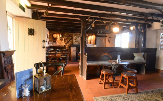 Lifeboat Inn