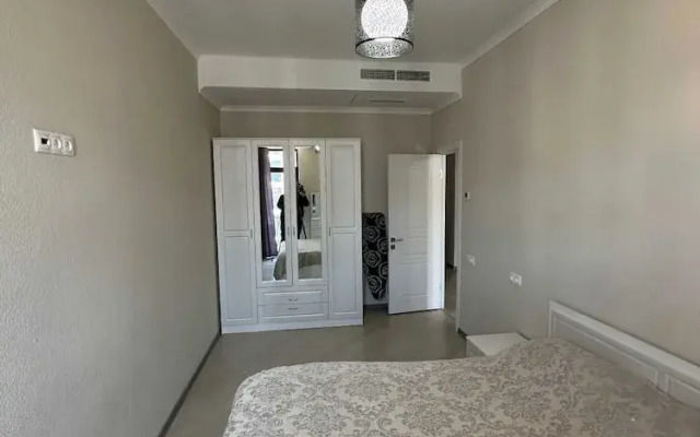 Spacious 1BR Pool & Sauna