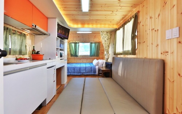 Caravan Camping Farm