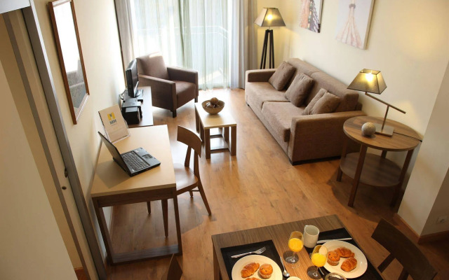 Ab Sagrada Familia Premium