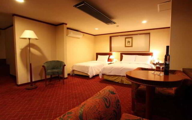 Central Tourist Hotel