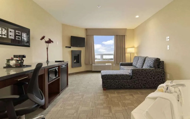 Days Inn - Regina Airport West