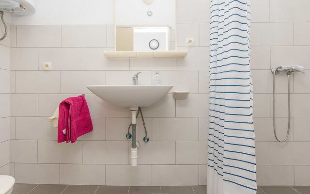 Apartments and Rooms Perica