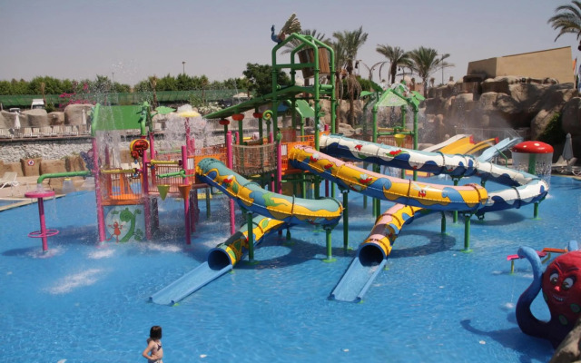 Reef Oasis Beach Resort
