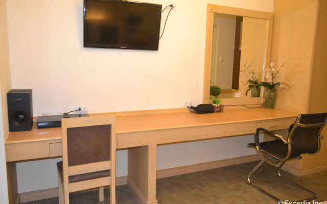 Phela Grande Residences