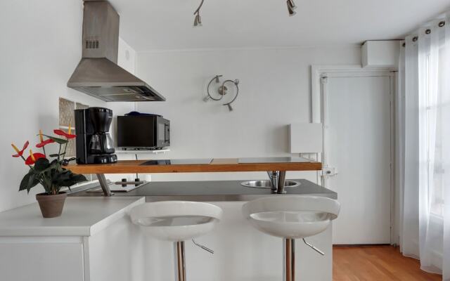3 people apartment - Paris center by Weekome