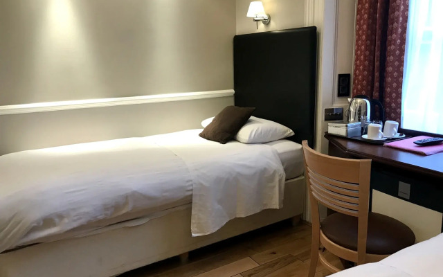 Rhodes Hotel