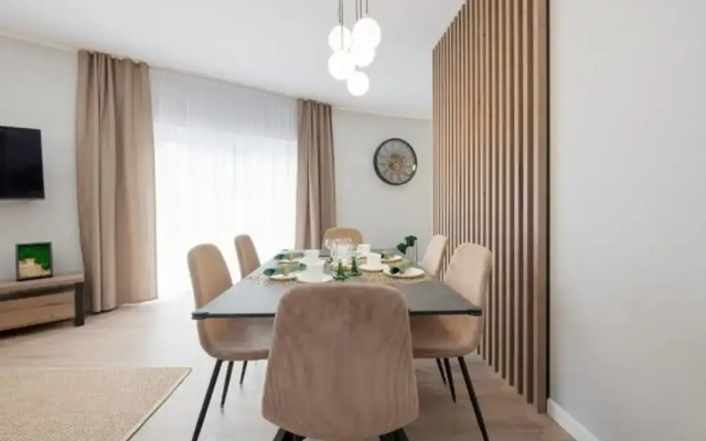 Spacious Apartment,summer Swimming Pool, Pobierowo