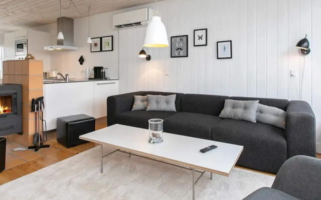 4 Person Holiday Home on a Holiday Park in Vaeggerlose
