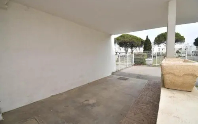 Marina 6 Personnes Avec Appontement Grau du Roi