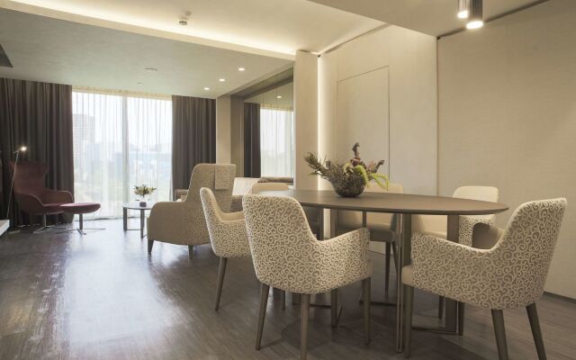 The Legacy Luxury hotel Algiers Hydra