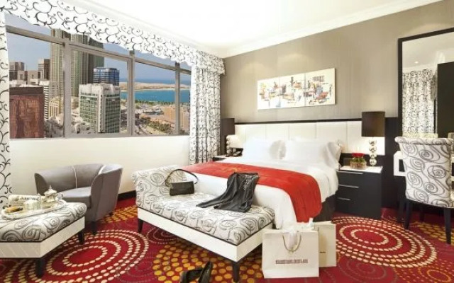 Swiss Hotel Corniche