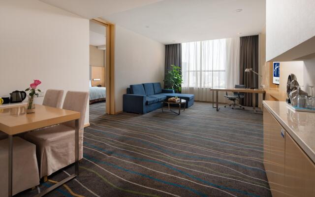 Holiday Inn Express Luoyang City Center by IHG