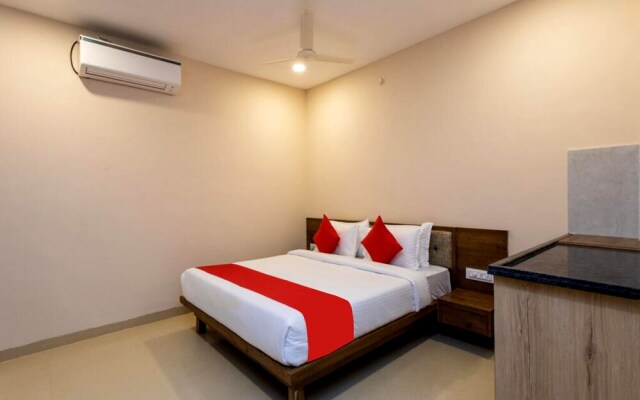 Goroomgo Luxury Star Inn Sum Hospital Bhubaneswar