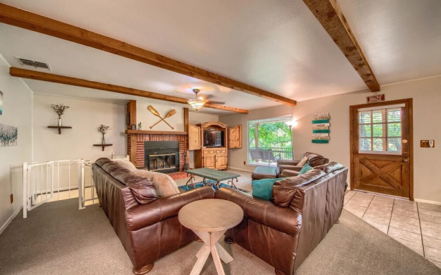 Hondo s River Haus RR 1300