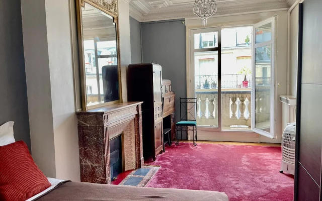 Haussmann Opera Penthouse130M2 Exclusive full 4floors Stone Balcony