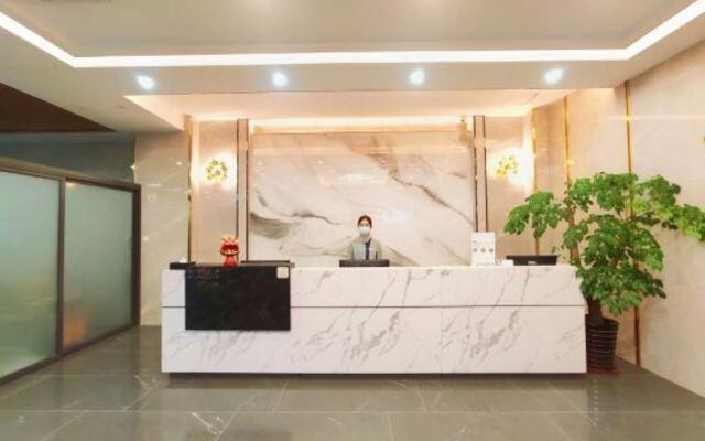 7 Days Premium (Zhuhai Jinwan Airport)