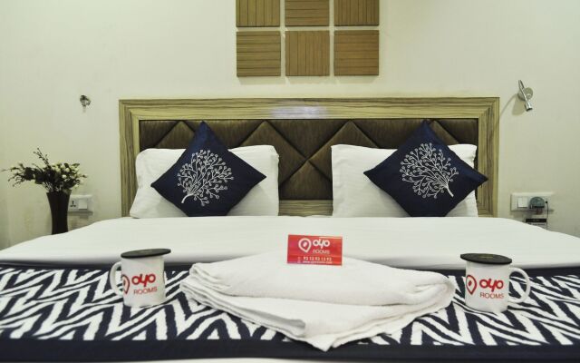 OYO 638 Hotel Maharaja Residency