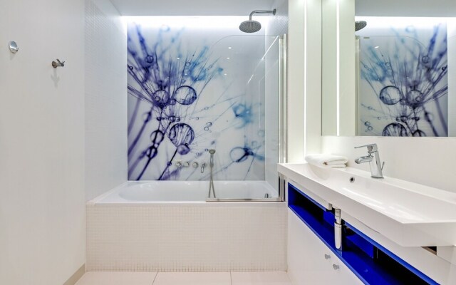 Waterlane Riverside SPA, Pool & Gym by Downtown Apartments