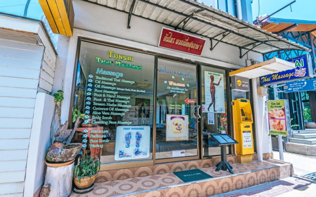 Phi Phi Andaman Legacy Resort
