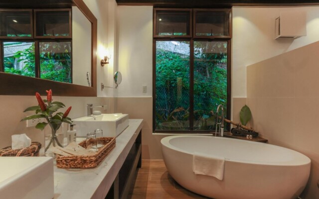 Lihim Resorts