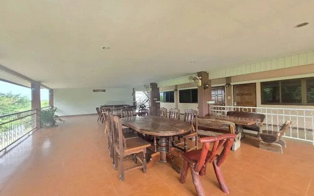 Phaiboon Hotel & Resort