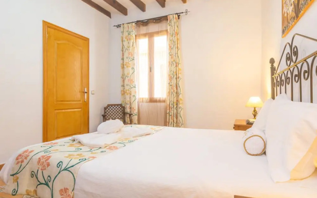 Sabatera in Inca With 1 Bedrooms and 1 Bathrooms