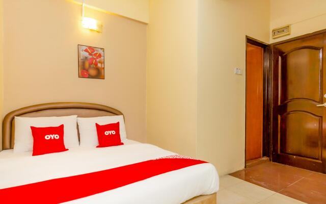 OYO 89703 B Link Hotel