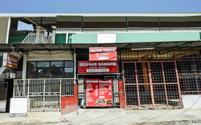 SPOT ON 91135 Hanami Syariah