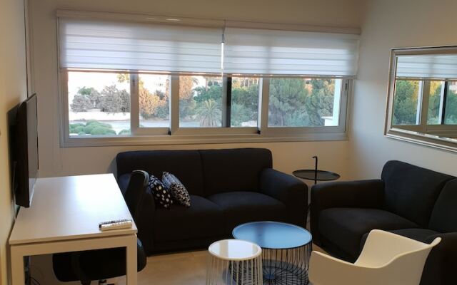 Luxury modern spacious flat in Egkomi