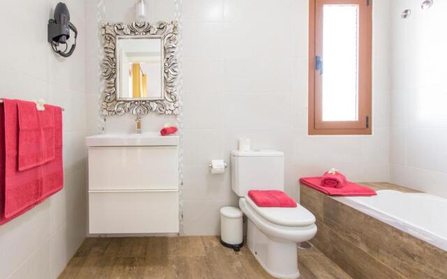 Villa Bella Lucia 3. Piscina Climatizada, WiFi, BBQ.