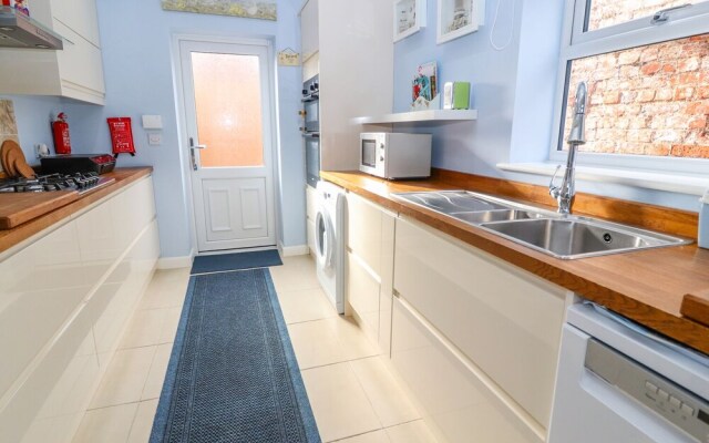 Canal View Cottage