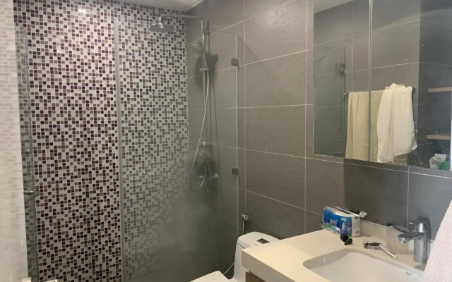 Republic Apartments Saigon Airport