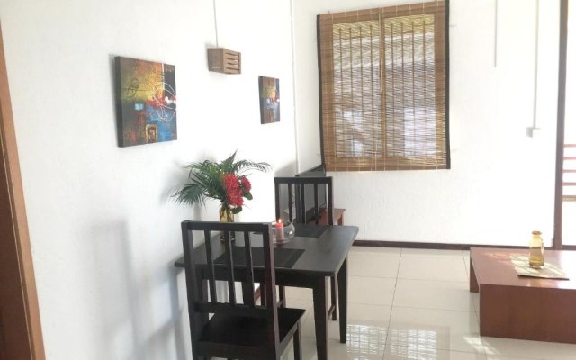 One bedroom appartement with shared pool and wifi at Pereybere 1 km away from the beach