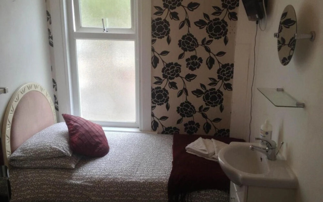 Malvern Lodge Guest House