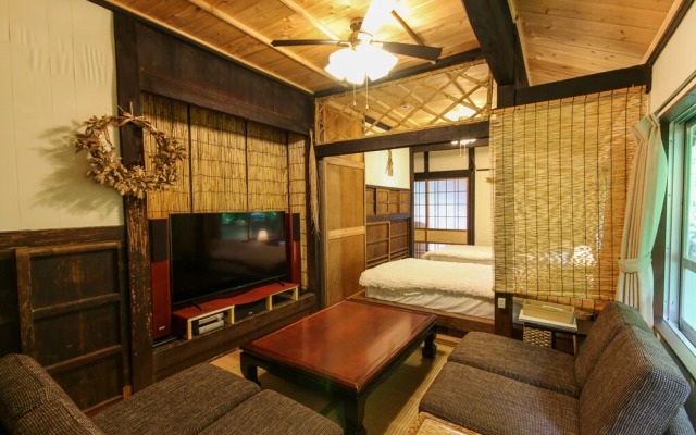 #Nerome01 Traditional Okinawan House in YAMBARU, eg