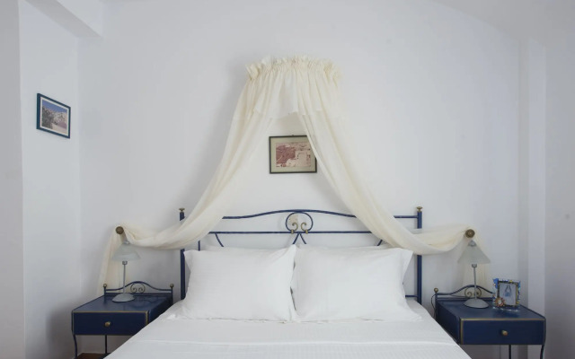 Kastro Suites