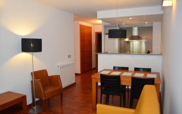 Peretol Apartments 1950M