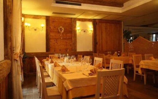 Garden Relais