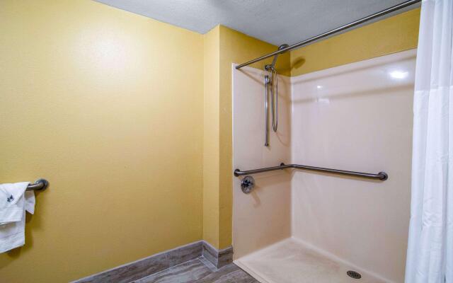 Quality Inn West Columbia - Cayce