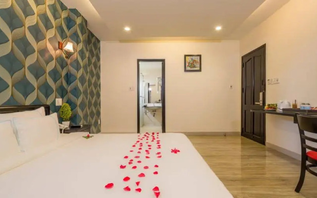 La Maison Da Nang Beach