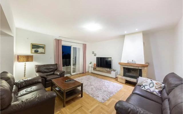 Four-Bedroom Holiday Home in Klis