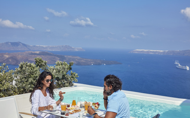 Alti Santorini Suites